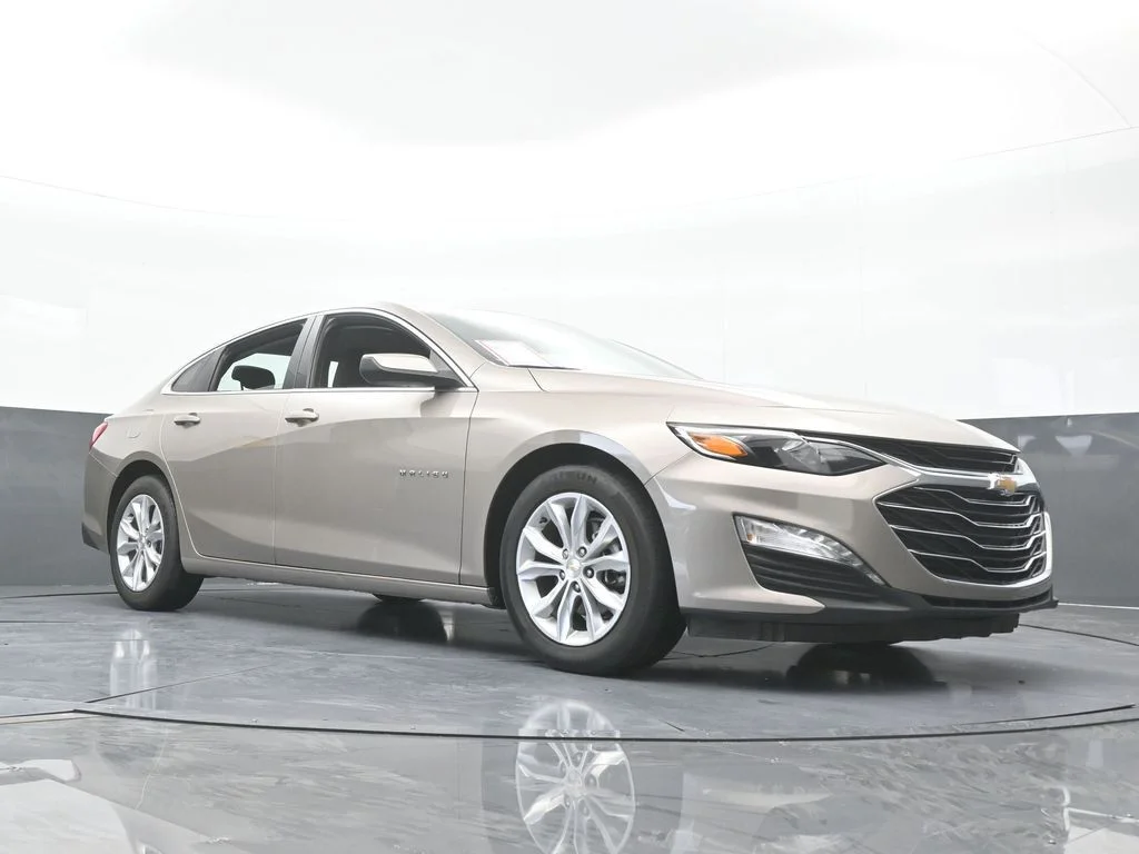 Used 2024 Mineral Gray Metallic Chevrolet LT image 61