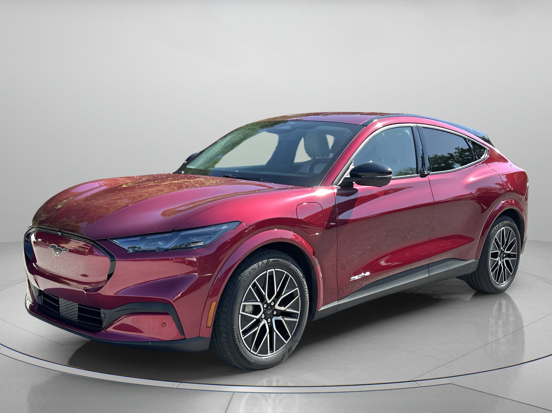 2025 Ford Mustang-Mach-e Premium's photo