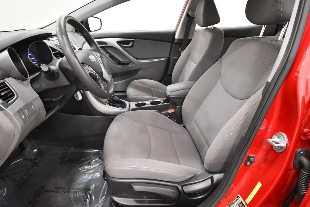 Used 2016 Red Hyundai SE image 13