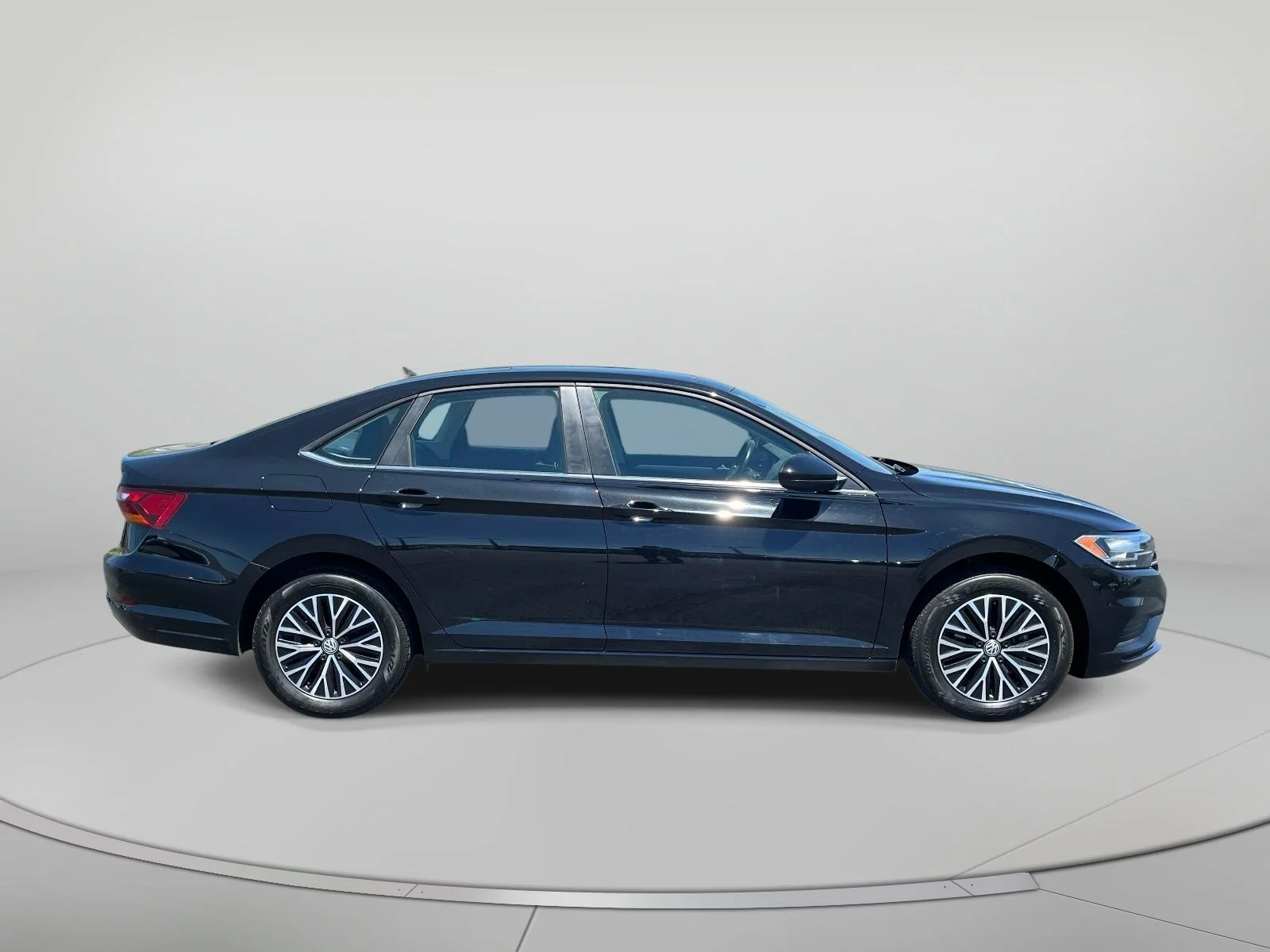 Used 2019 Volkswagen Jetta SE with VIN 3VWCB7BU1KM159493 for sale in Bristol, VA