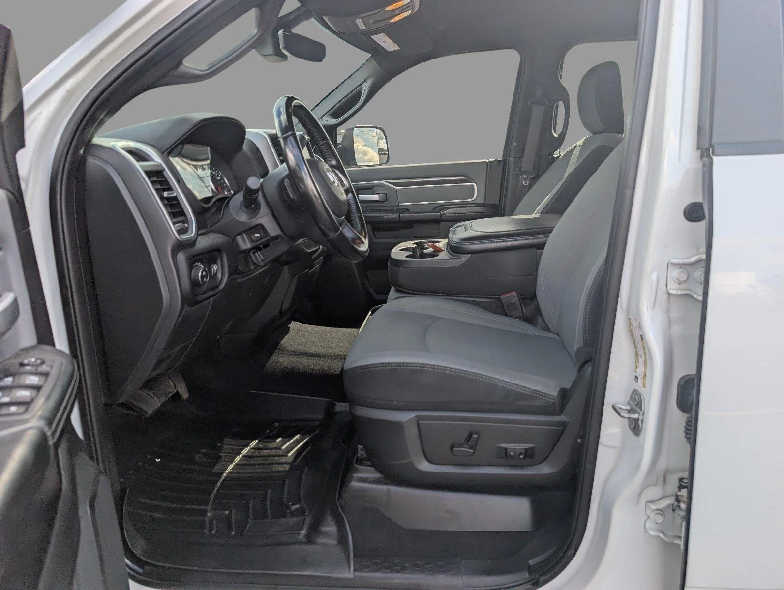 Used 2021 Bright White Clearcoat Ram Big Horn image 15
