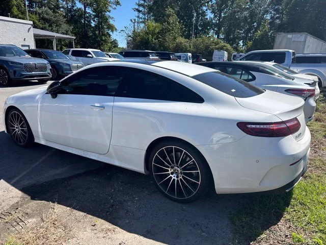 Used 2022 White Mercedes-Benz E 450 image 4