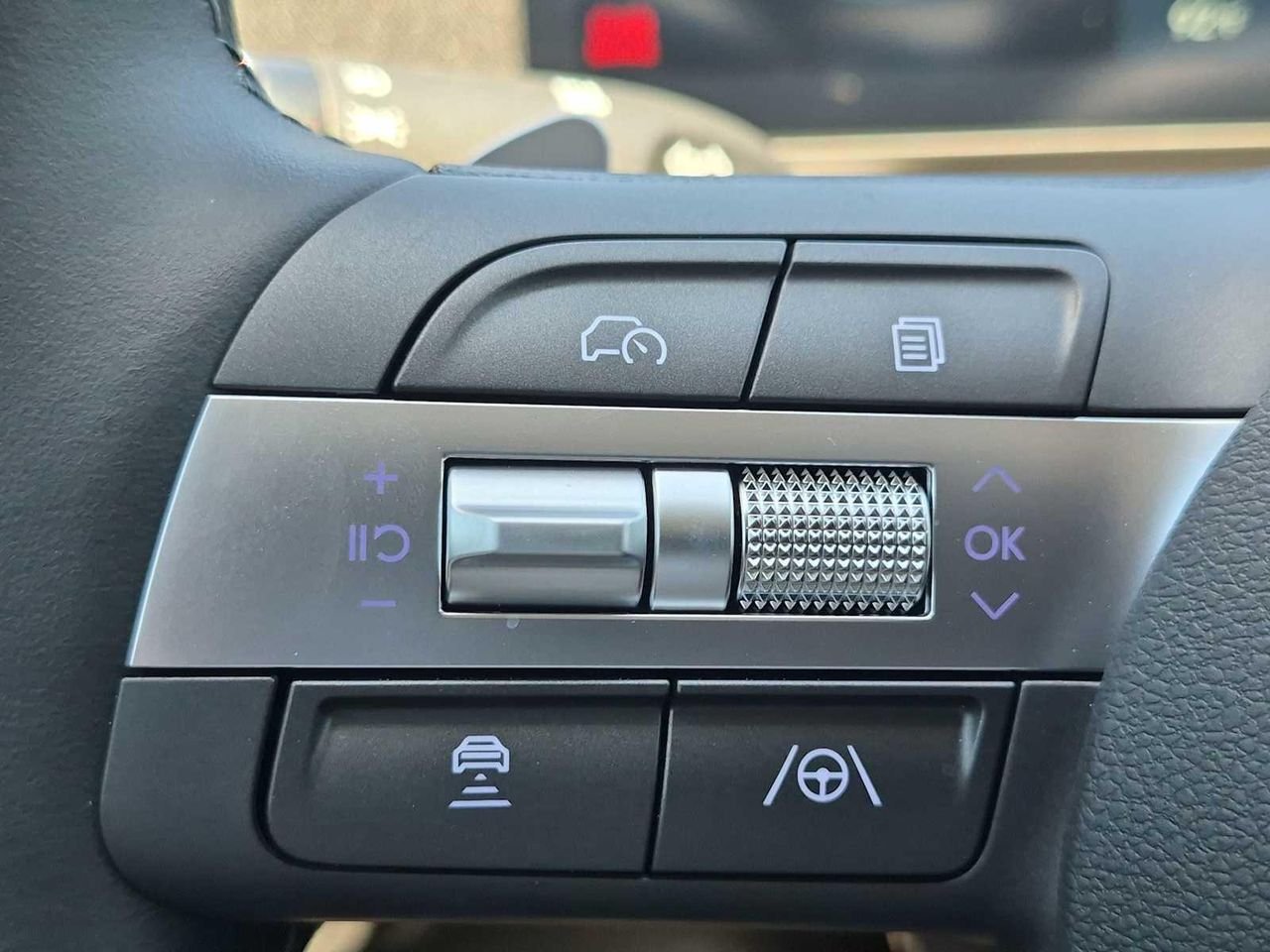 New 2026 Cyber Gray Metallic Hyundai Limited AWD image 24