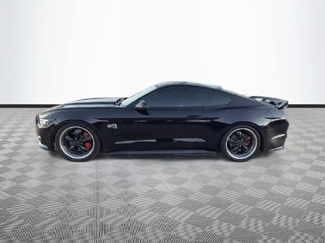 Used 2017 Black Ford GT image 4