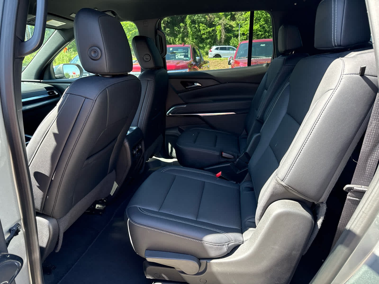 Used 2025 Sterling Gray Metallic Chevrolet LT image 9