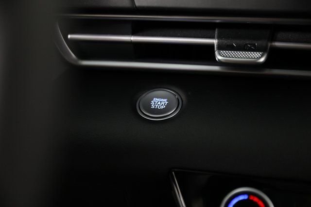 2025 Hyundai Elantra Blue - Photo 13