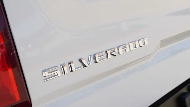 Used 2024 White Chevrolet ZR2 image 13