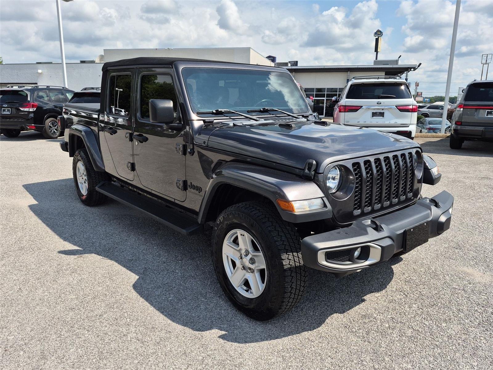 Used 2020 Granite Crystal Metallic Clearcoat Jeep Sport S image 7