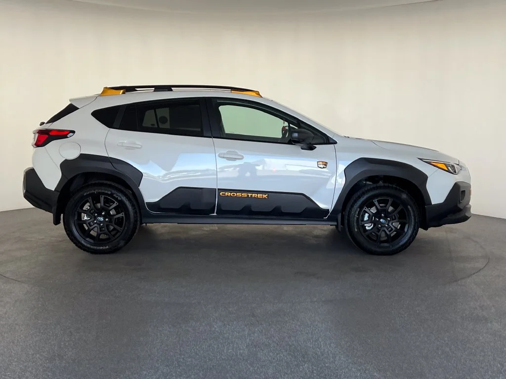 New 2026 CRYSTAL WHITE PEARL Subaru Wilderness image 2