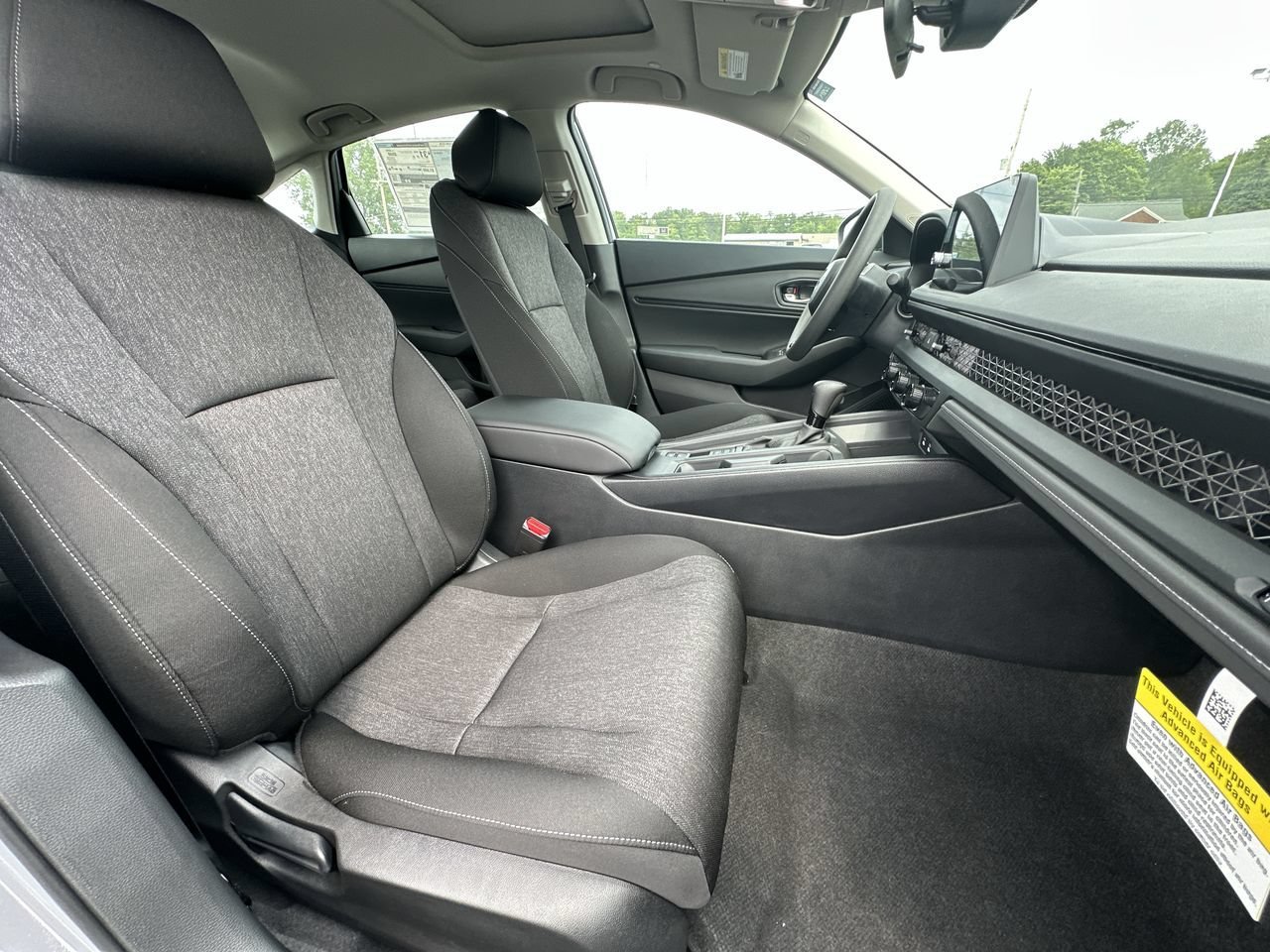 New 2026 Urban Gray Pearl Honda SE image 24