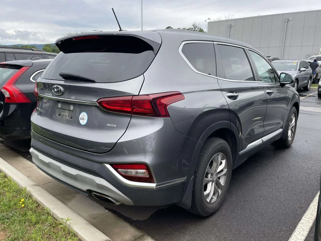 Used 2019 Machine Gray Hyundai SE image 4