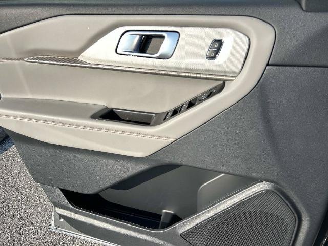 New 2027 Carbonized Gray Metallic Ford Active image 20