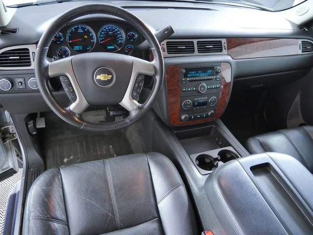 Used 2013 Silver Chevrolet LT image 4