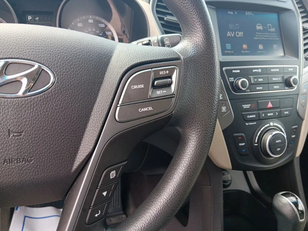 Used 2018 Canyon Copper Hyundai 2.4 Base image 19