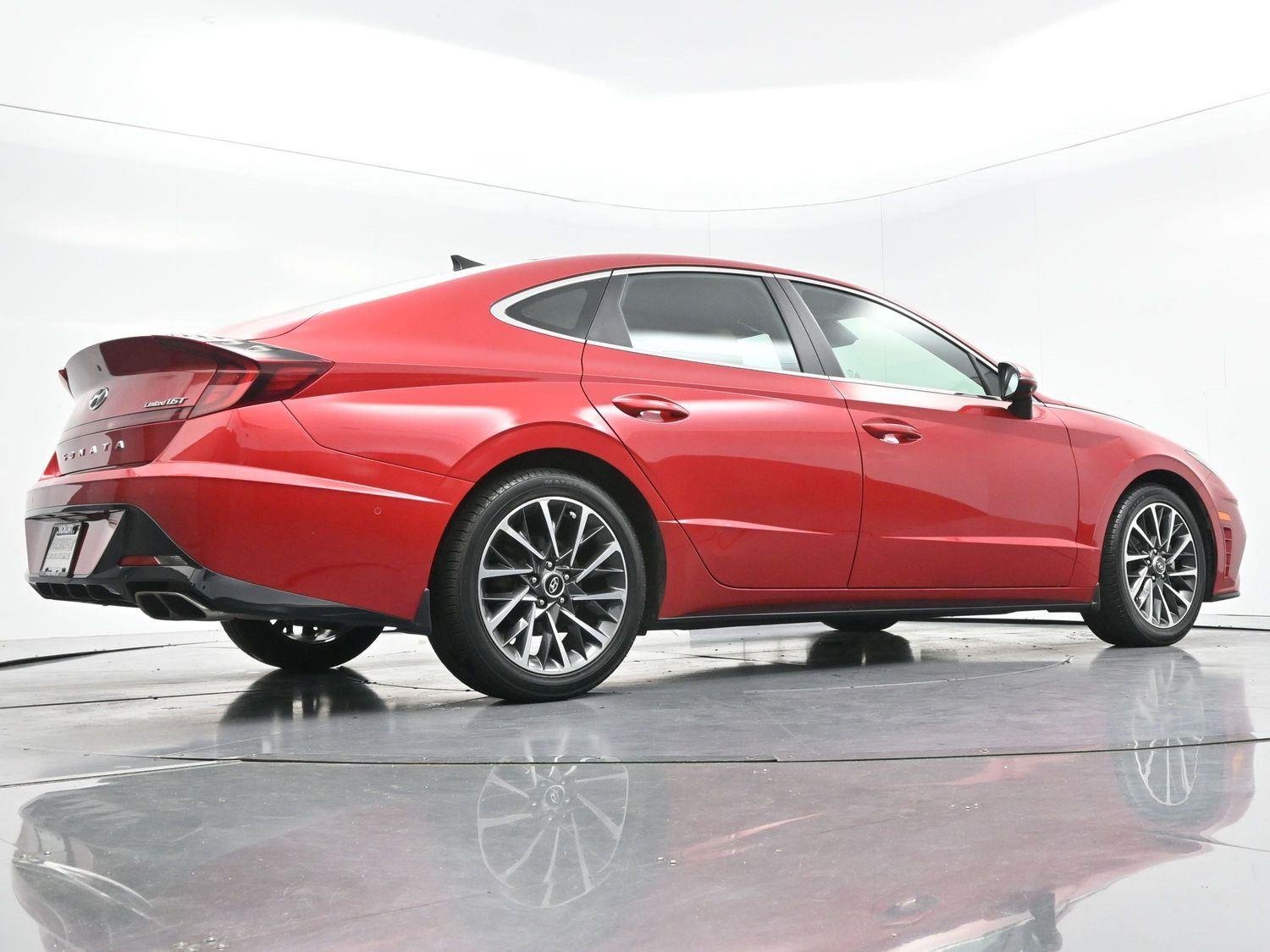 Used 2021 Calypso Red Hyundai Limited image 55