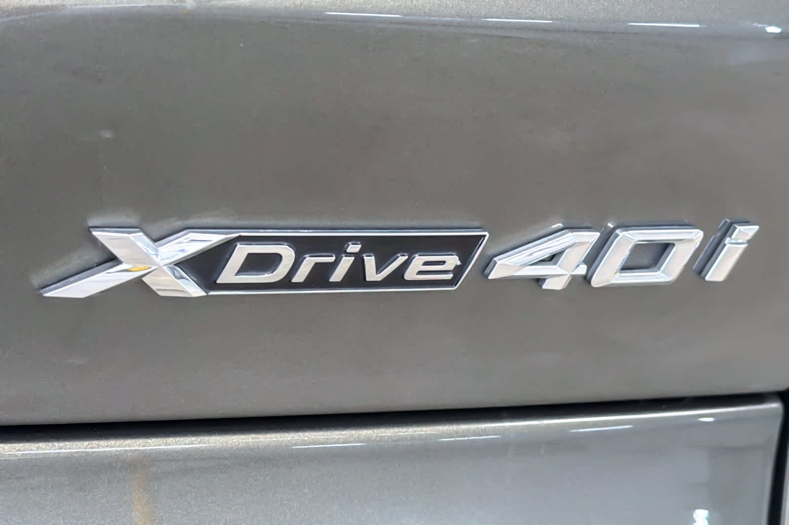 Certified Used 2024 Manhattan Green Metallic BMW xDrive40i image 28