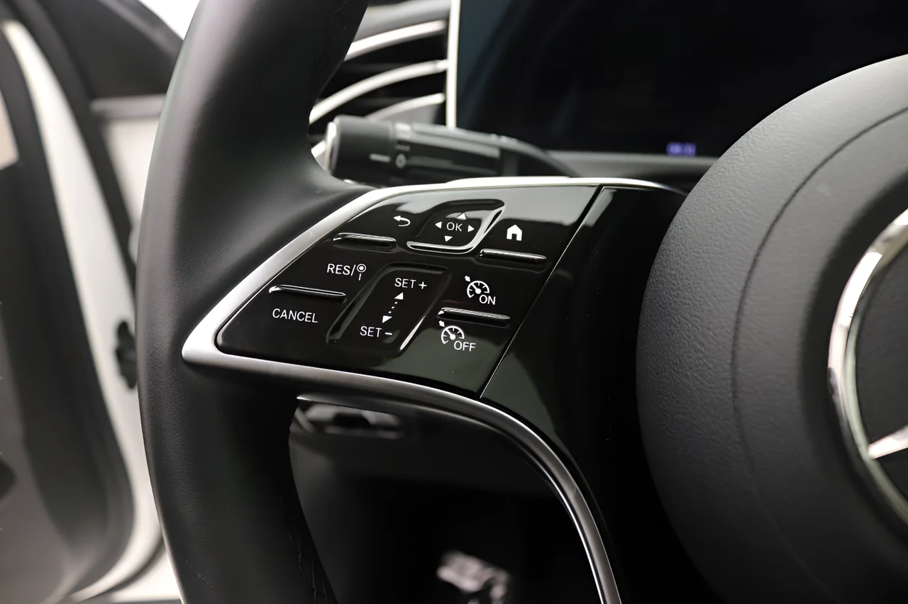 2024 Mercedes-Benz E-Class E350 - Photo 10
