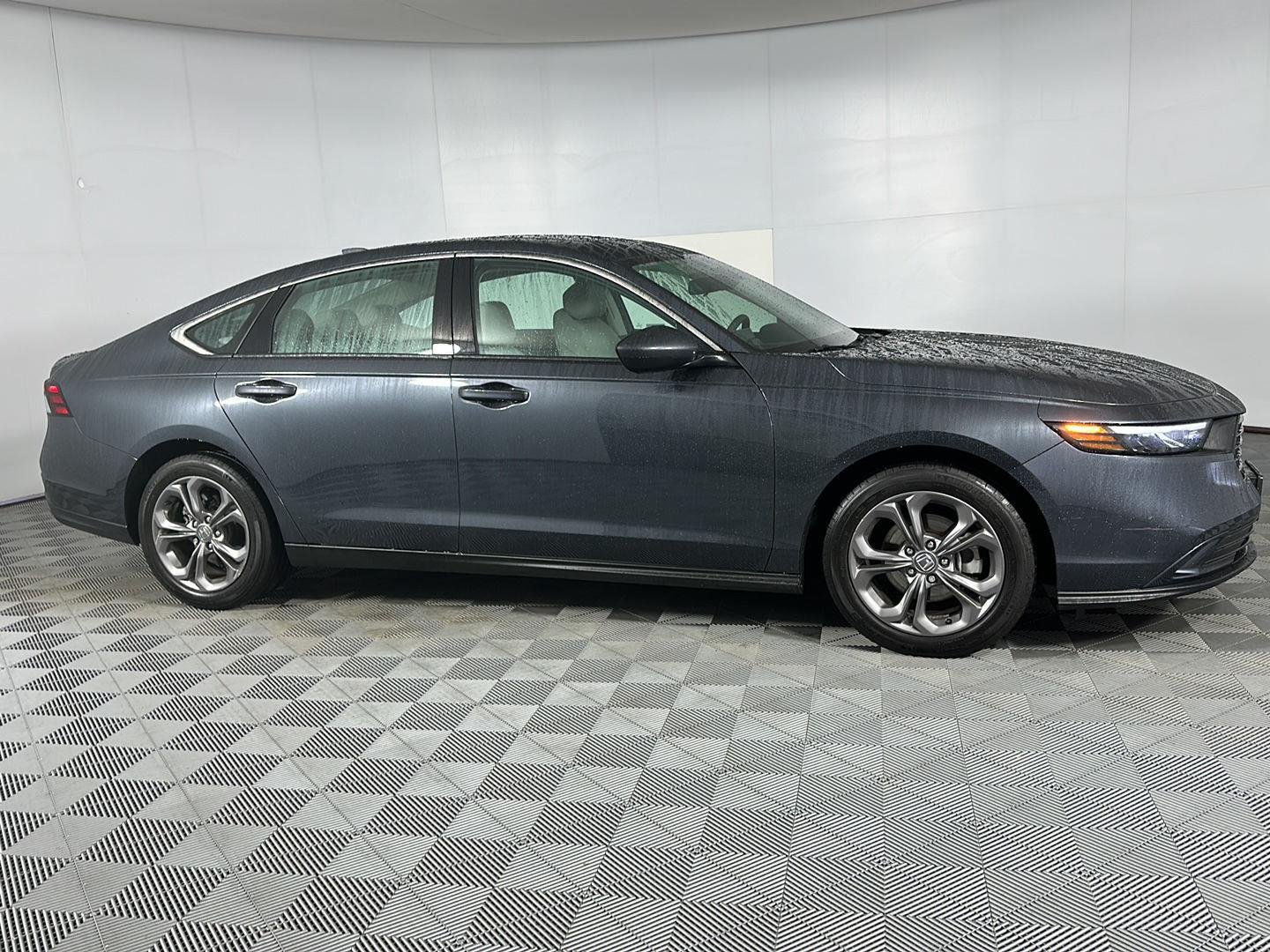 Used 2024 Meteorite Gray Metallic Honda EX image 8