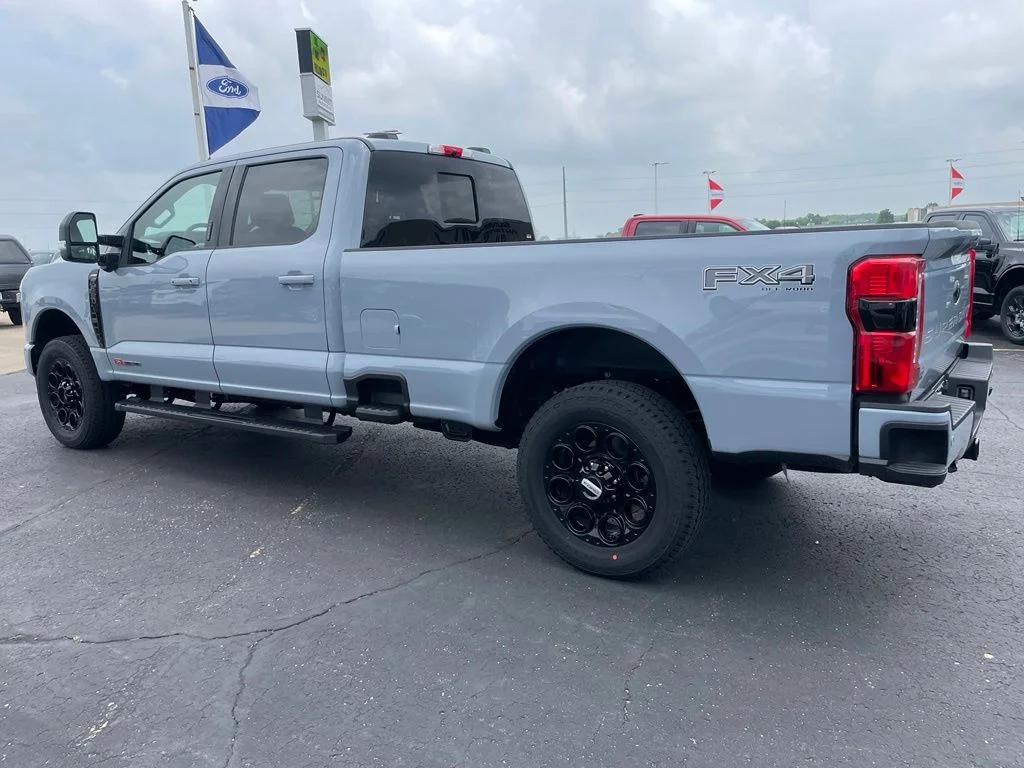 New 2026 Glacier Gray Metallic Tri-Coat Ford F-250® Lariat® image 6