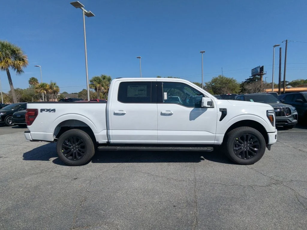 New 2026 Oxford White Ford Lariat image 3