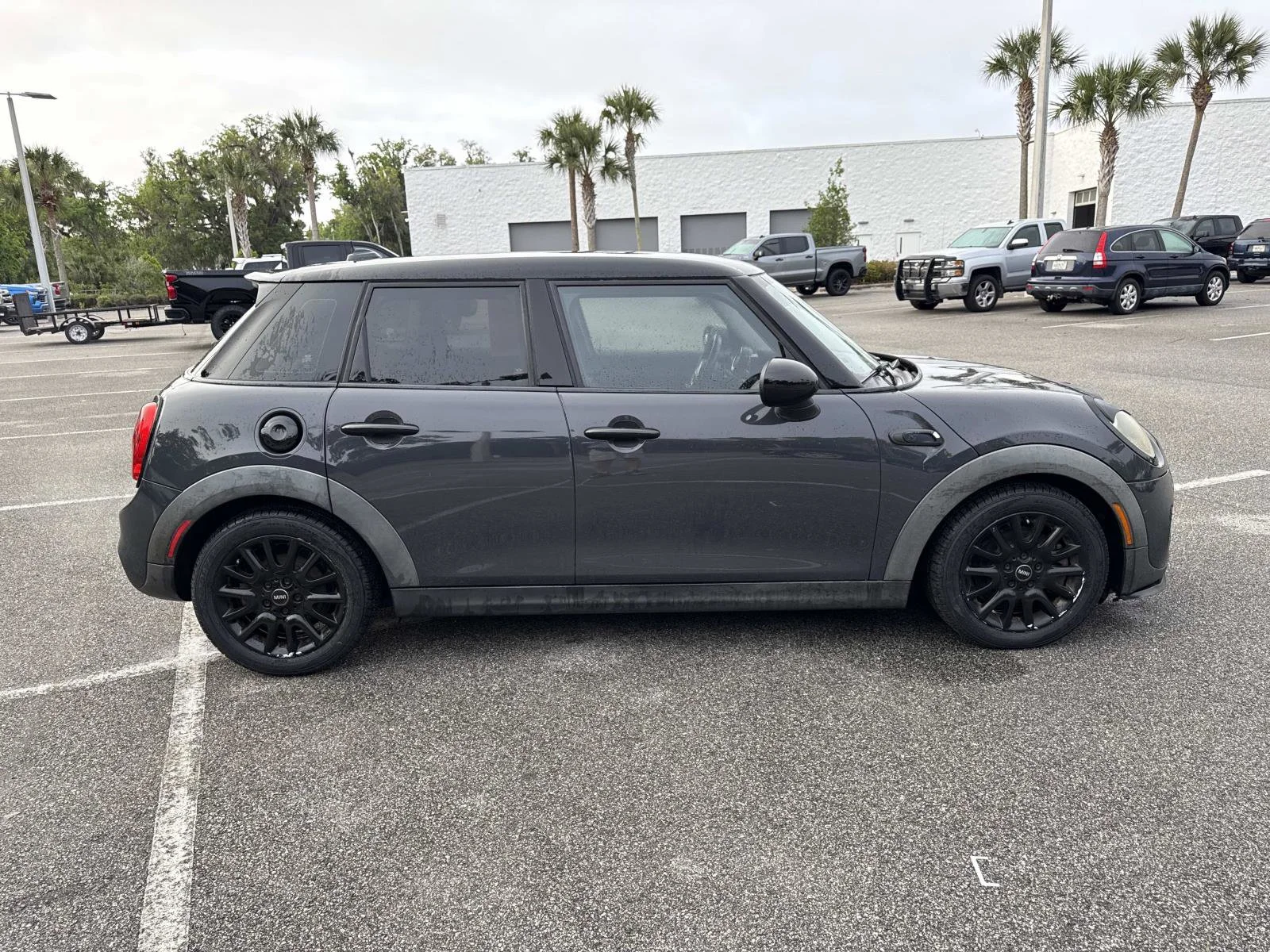 2016 MINI Cooper S 4 Door's photo