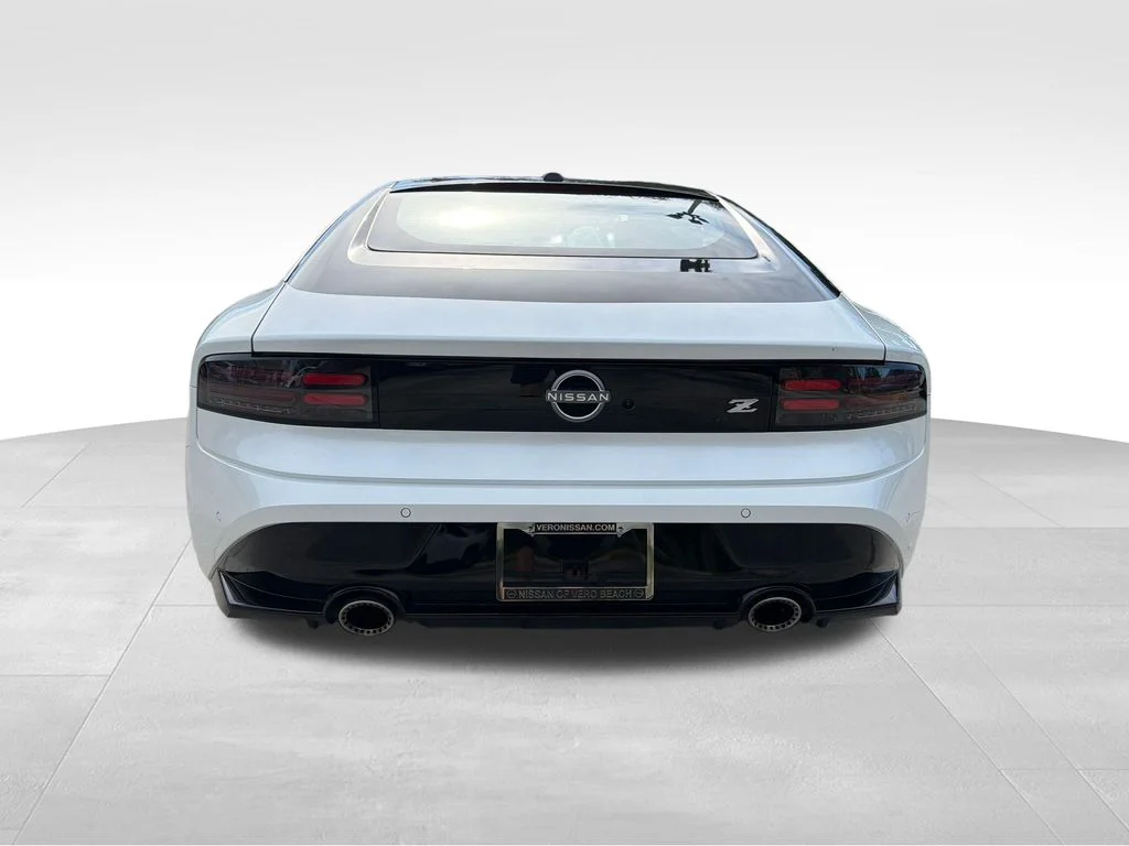 Used 2024 White Nissan Sport image 6
