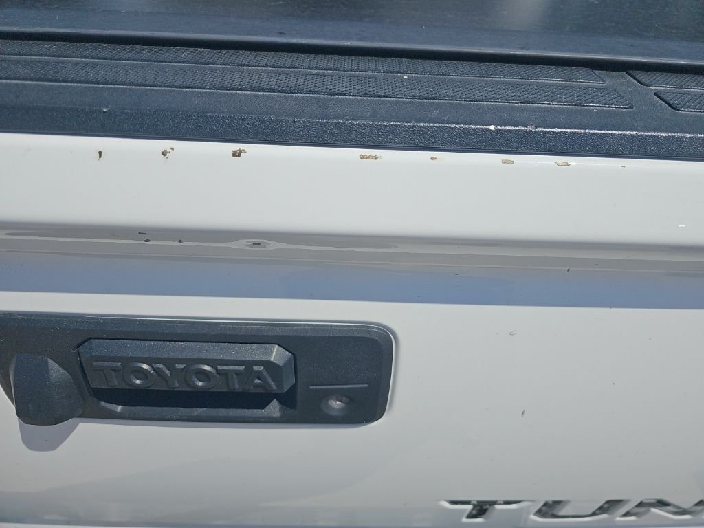 Used 2020 White Toyota SR5 image 8