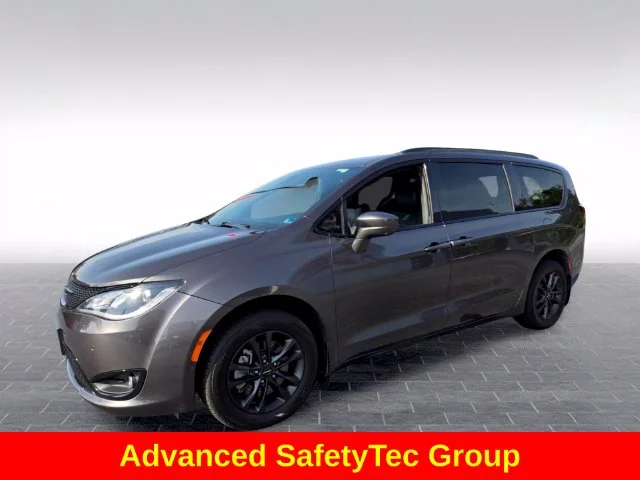Used 2020 Gray Chrysler Launch Edition image 4