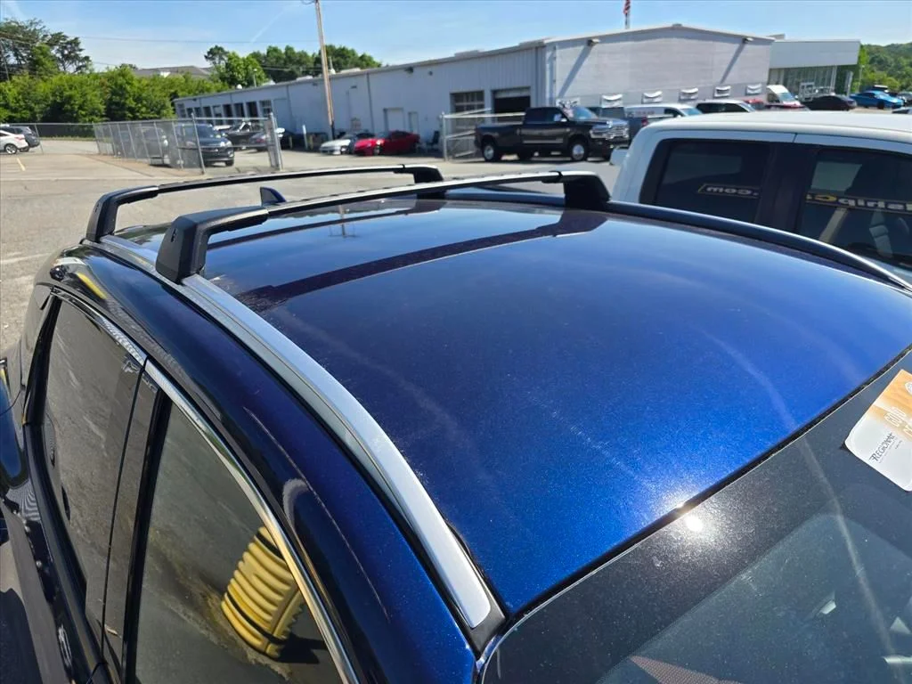 Used 2025 Blue Nissan SR image 16