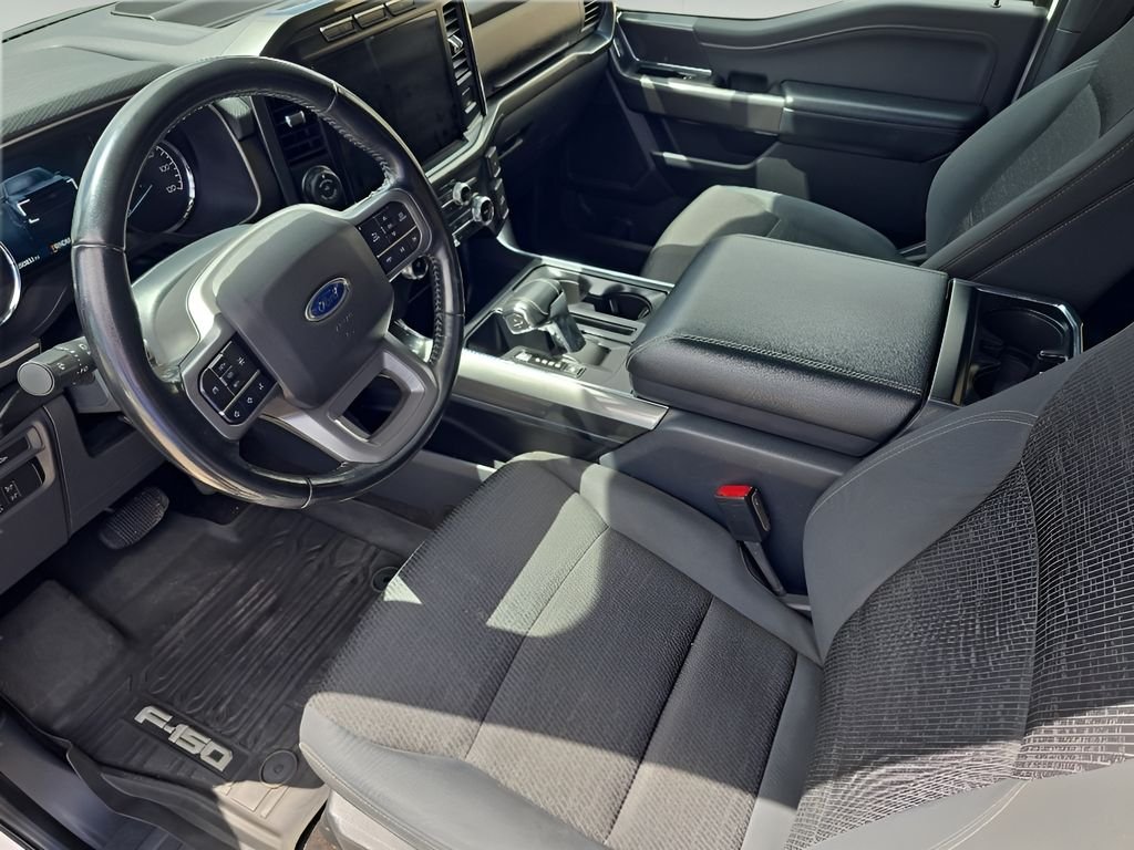 Used 2022 White Ford  image 23