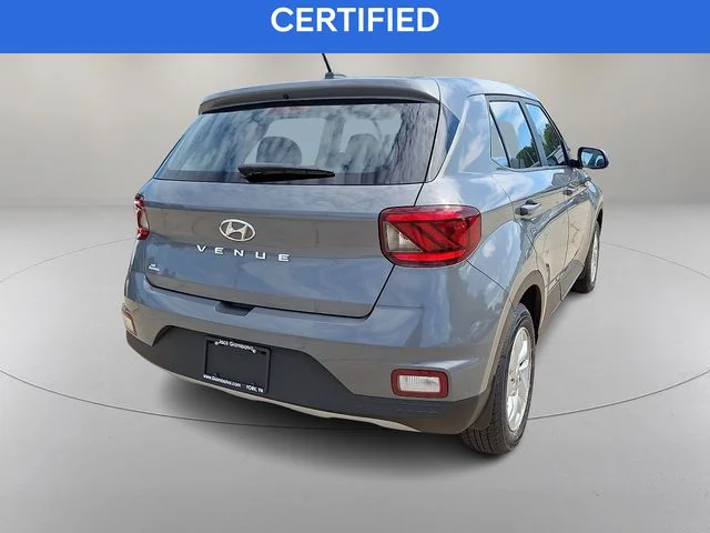 Used 2023 Gray Hyundai SE image 10
