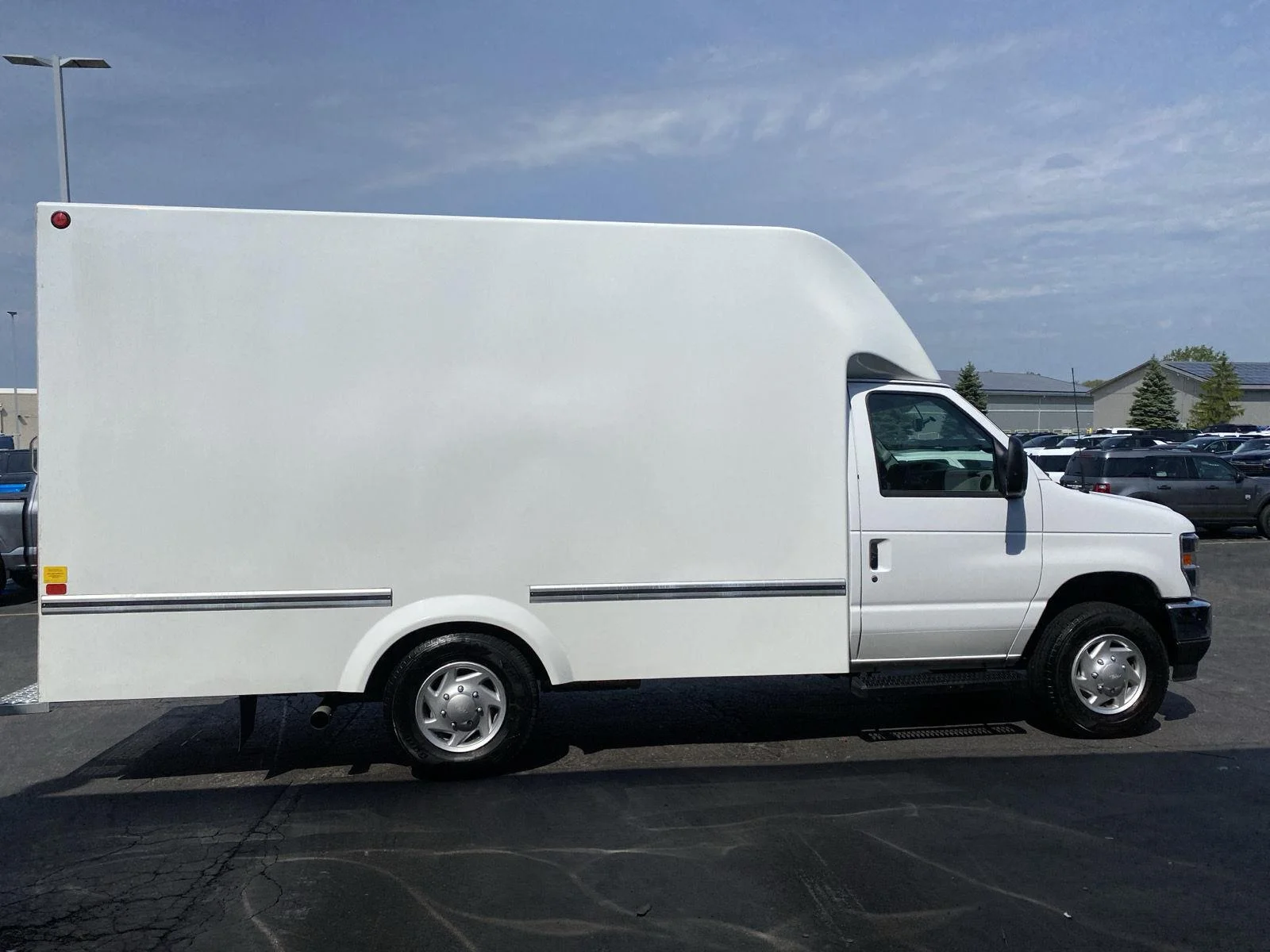 Used 2025 Wh Ford  image 8