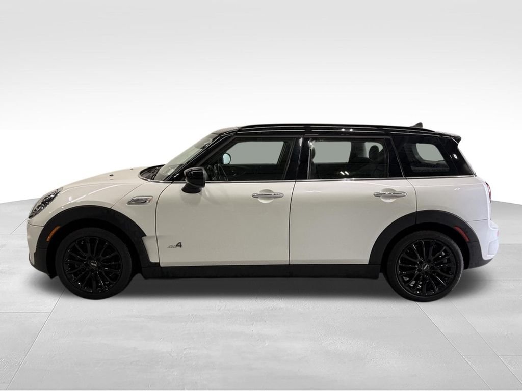 Used 2024 MINI Clubman S with VIN WMWXJ1C01R2U31457 for sale in Golden Valley, Minnesota