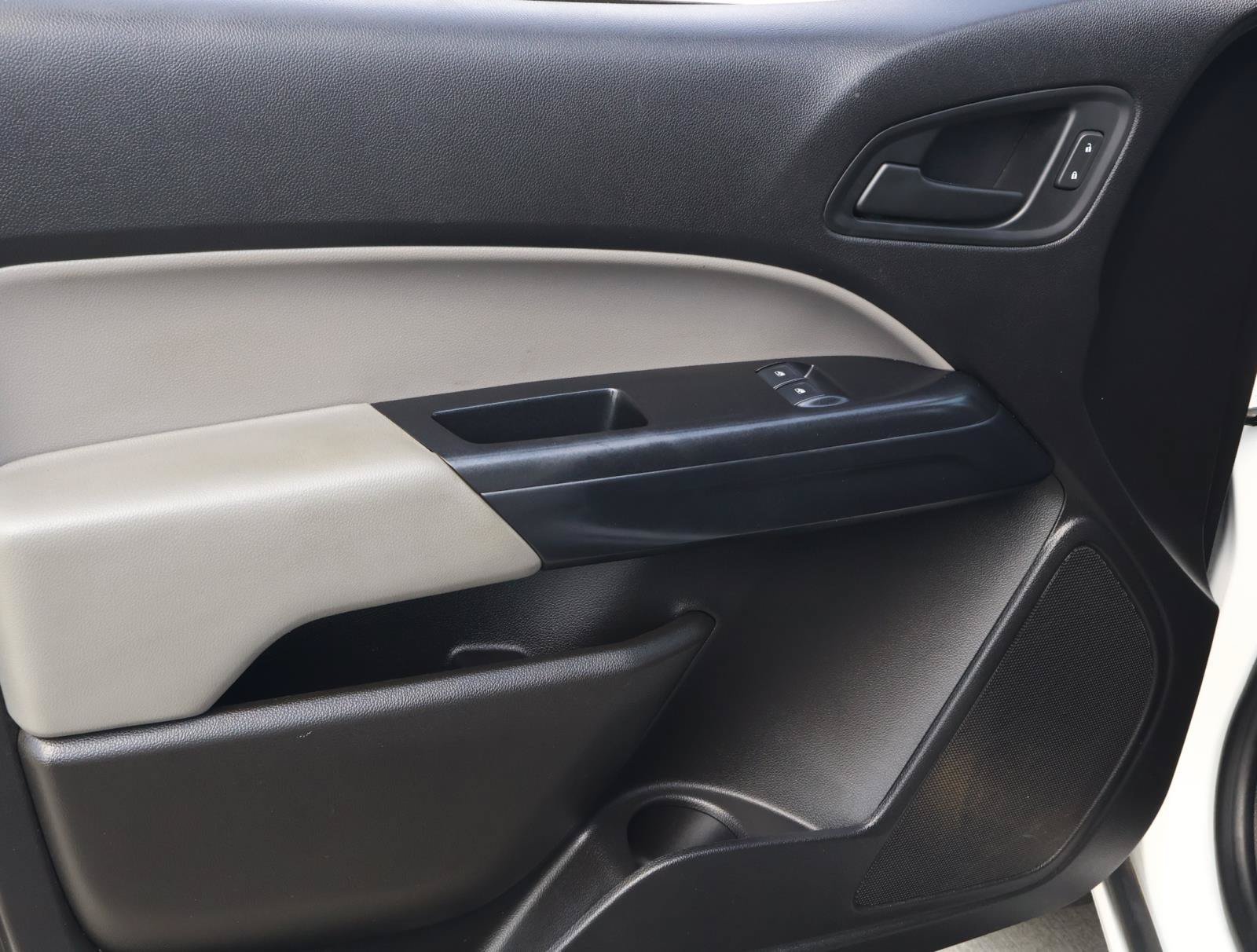 Used 2019 Summit White Chevrolet Work Truck image 13