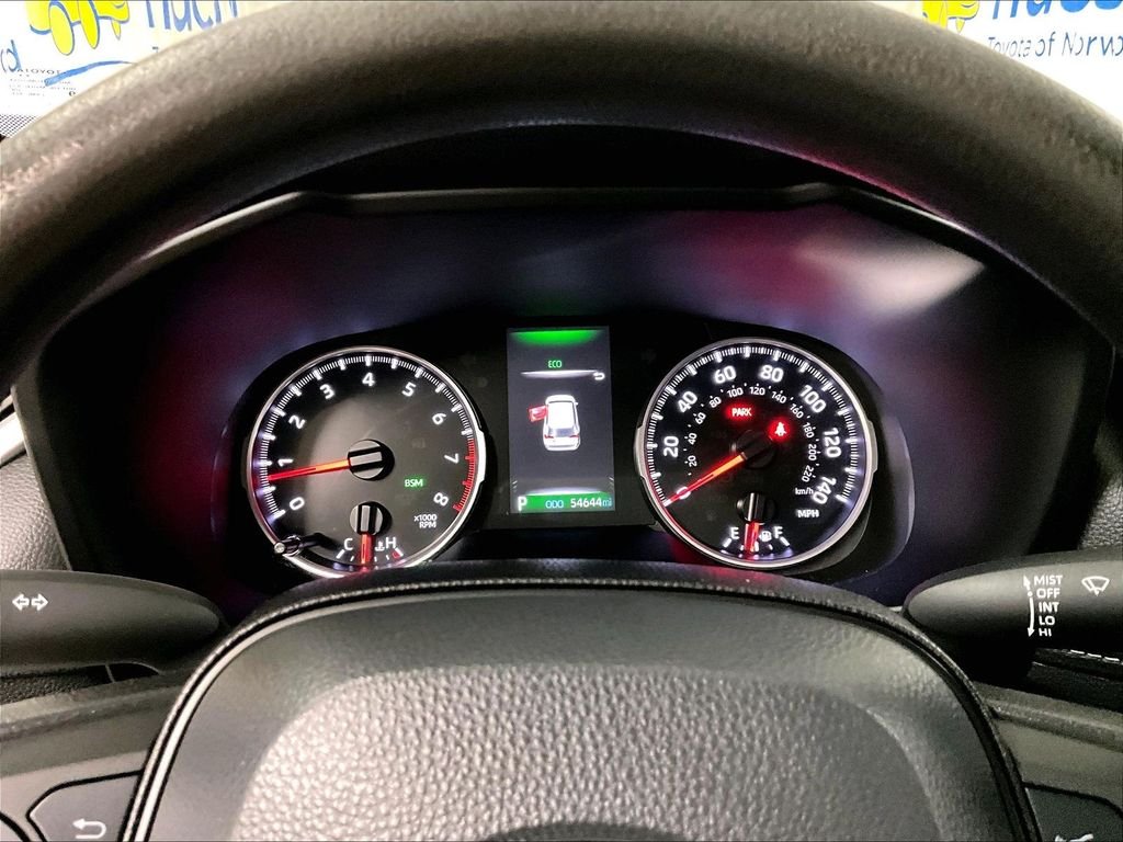 Certified Used 2022 White Toyota LE image 24