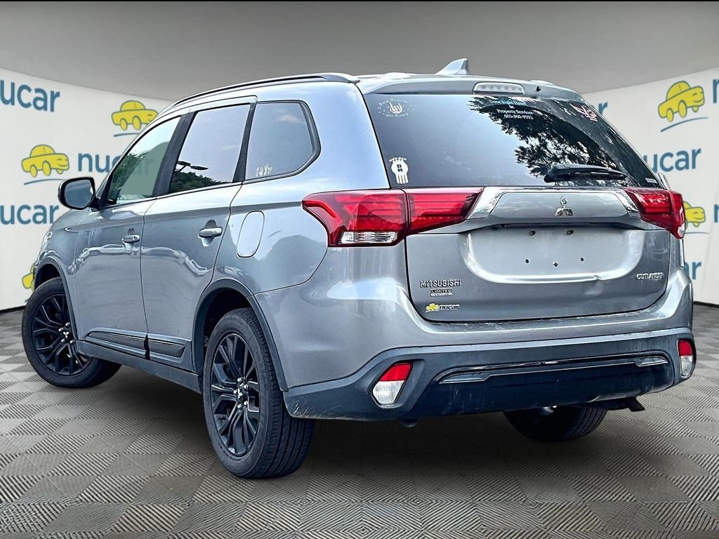 Used 2019 Gray Mitsubishi  image 4