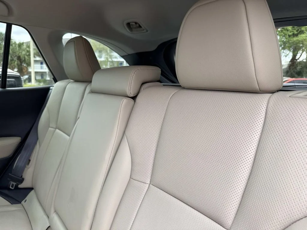 Used 2023 White Subaru Limited image 15