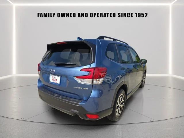 Used 2021 Blue Subaru Premium image 3