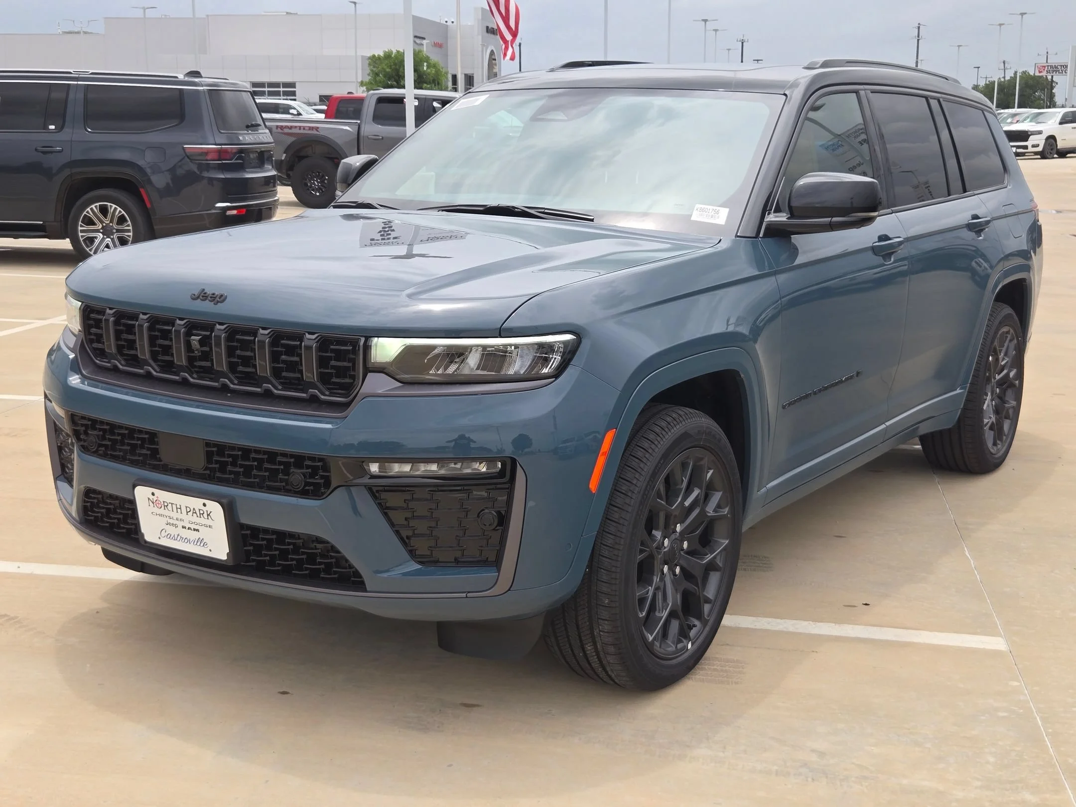 New 2026 Steel Blue Exterior Paint Jeep Summit image 7