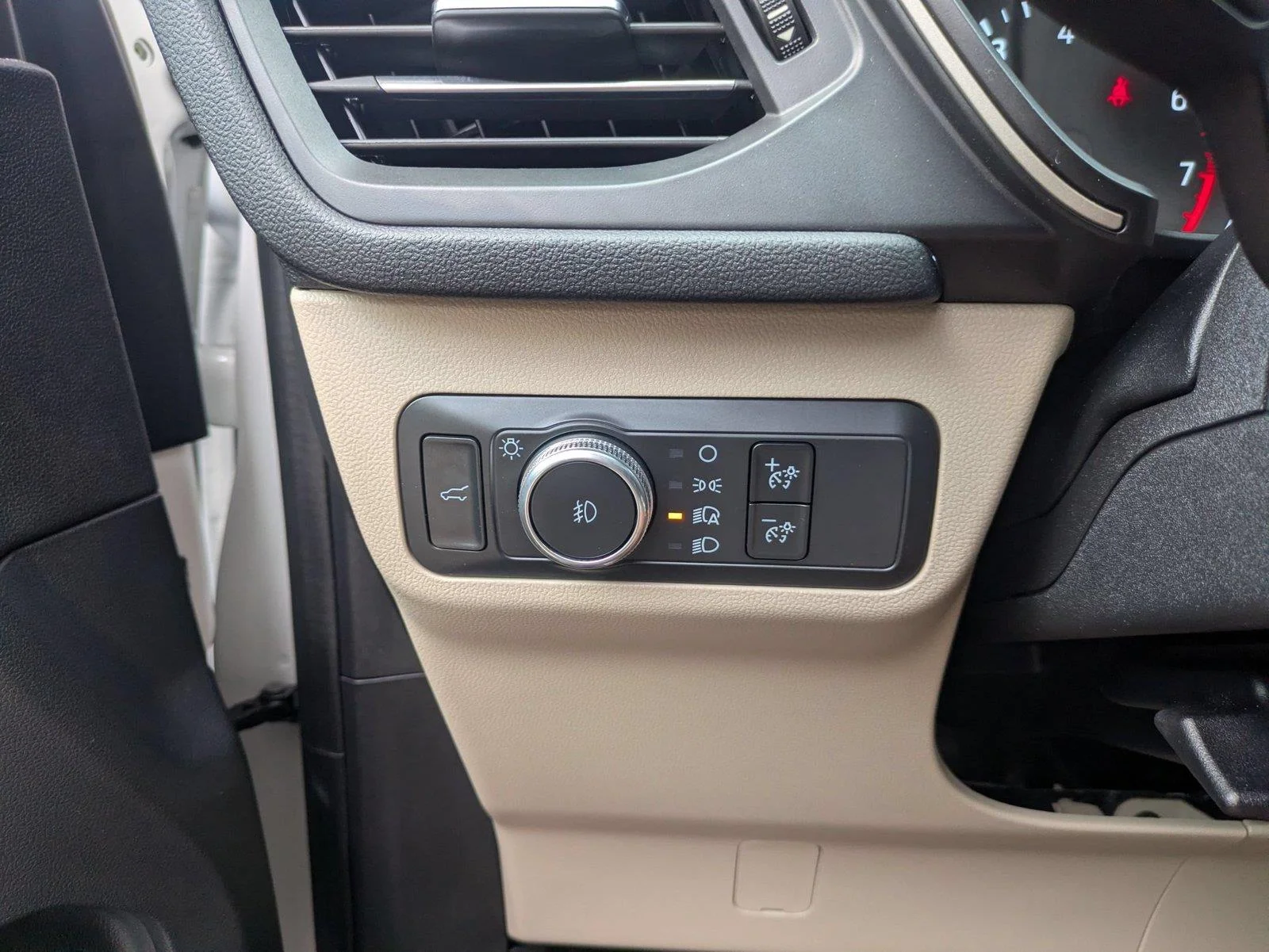 Used 2021 Star White Metallic Tri-Coat FORD  image 16