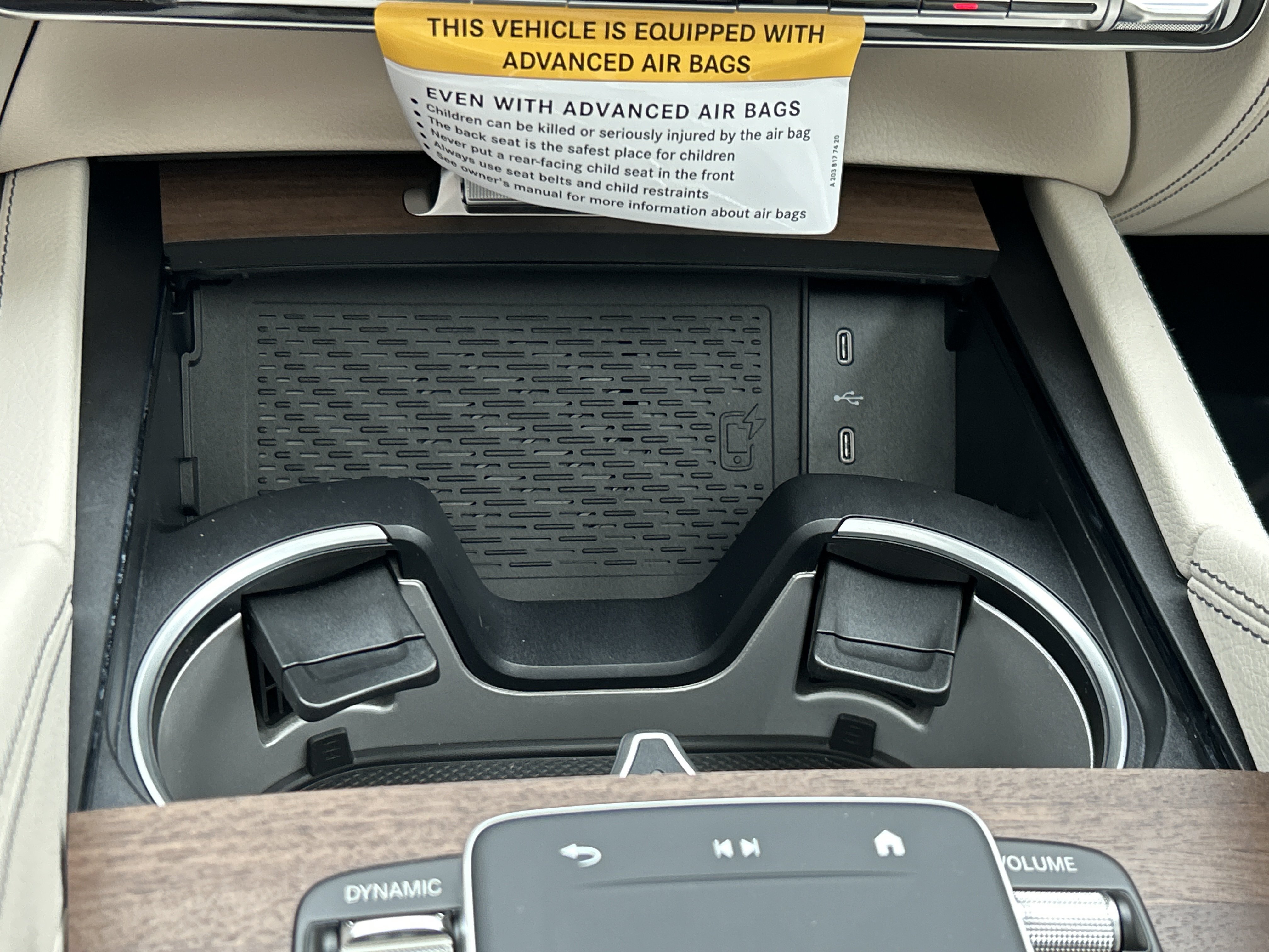 New 2026 MANUFAKTUR Moonlight White Metallic Mercedes-Benz GLE 450 4MATIC® SUV image 30
