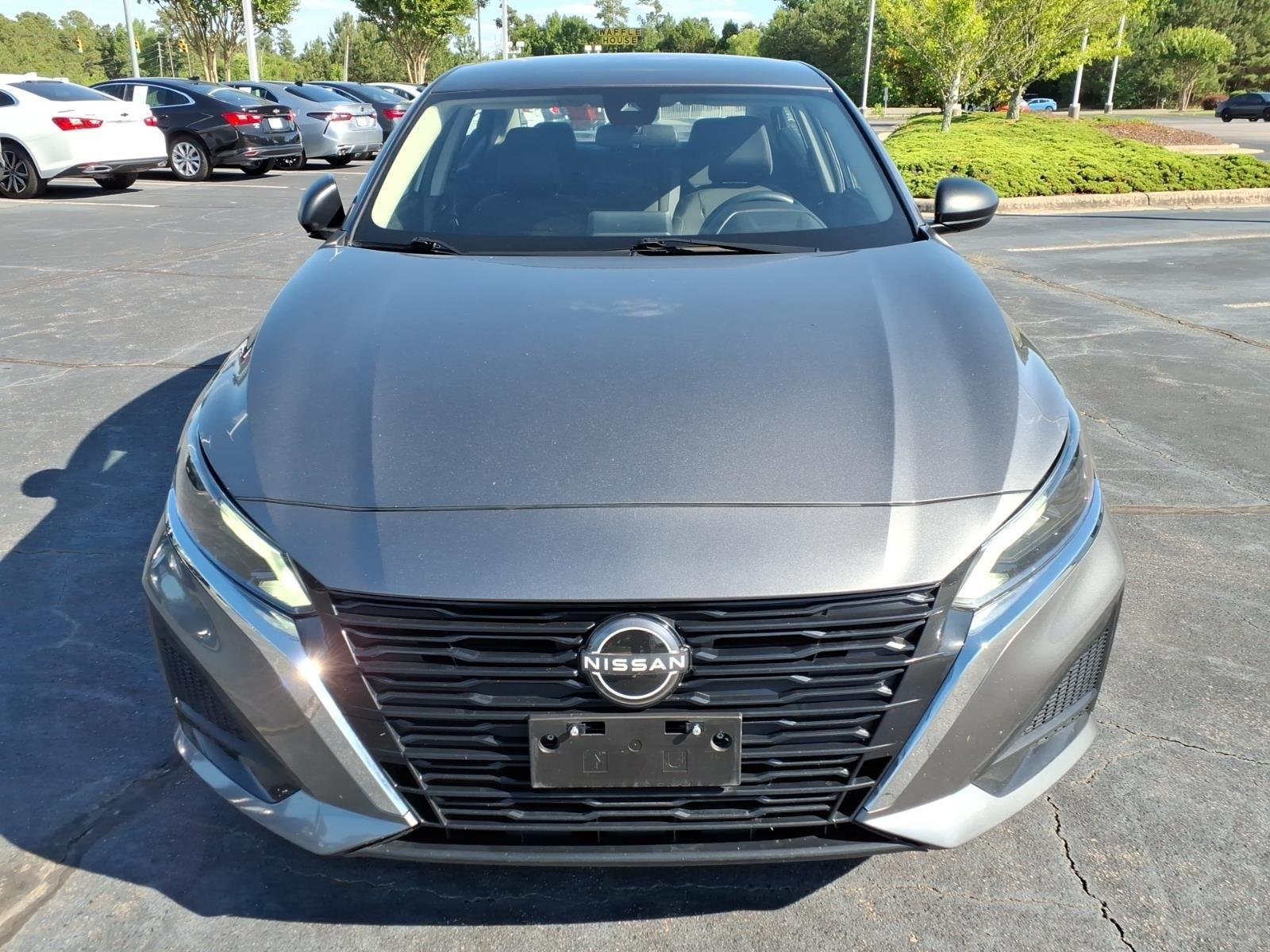 Used 2024 Gun Metallic Nissan 2.5 SV image 7