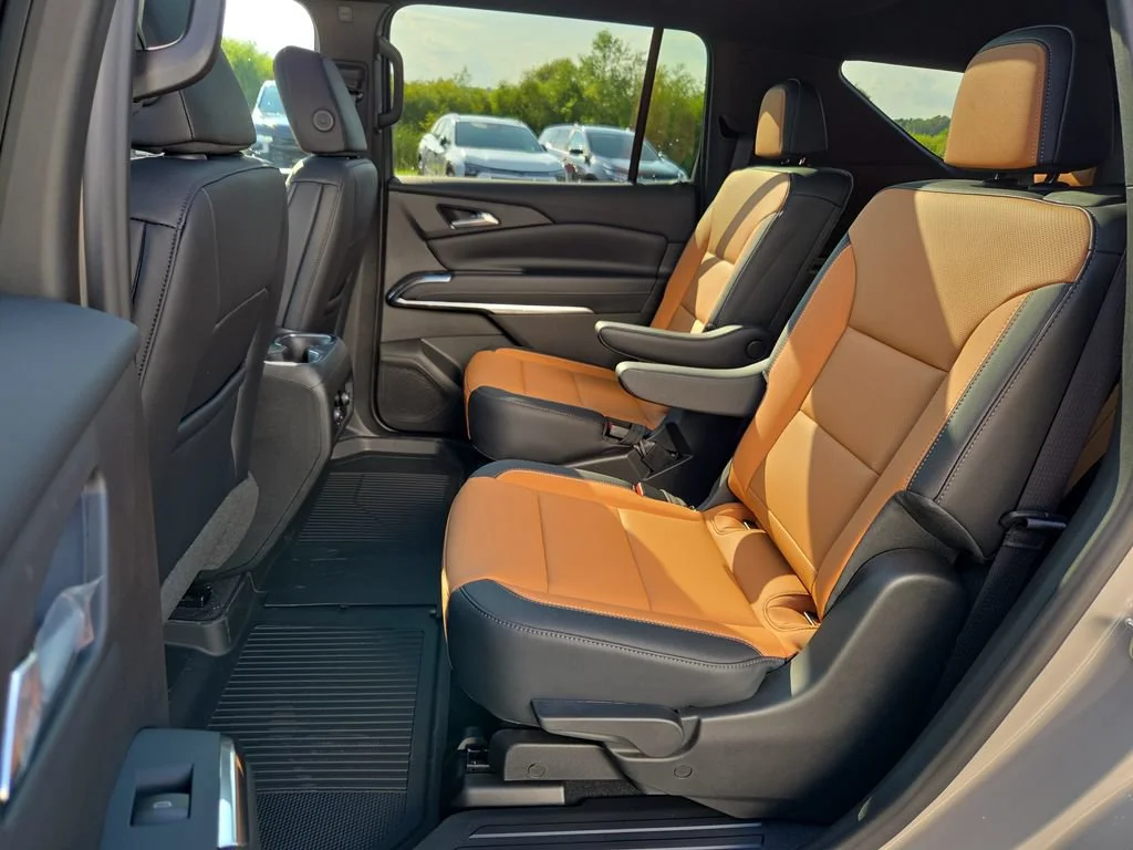 New 2027 Sandstone Gray Chevrolet Z71 image 27