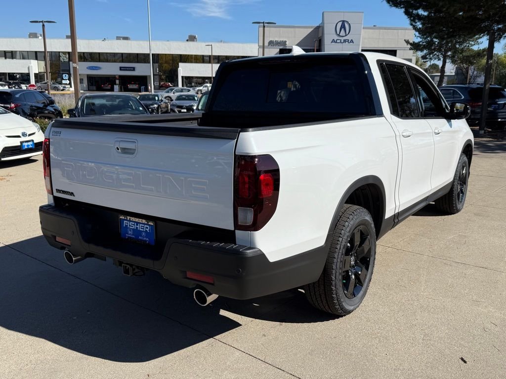 2026 Honda Ridgeline Black Edition photo 2