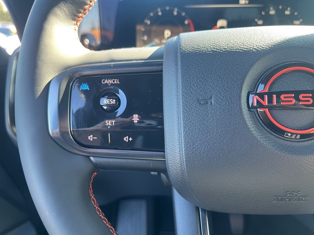 2025 Nissan Armada PRO-4X - Photo 18