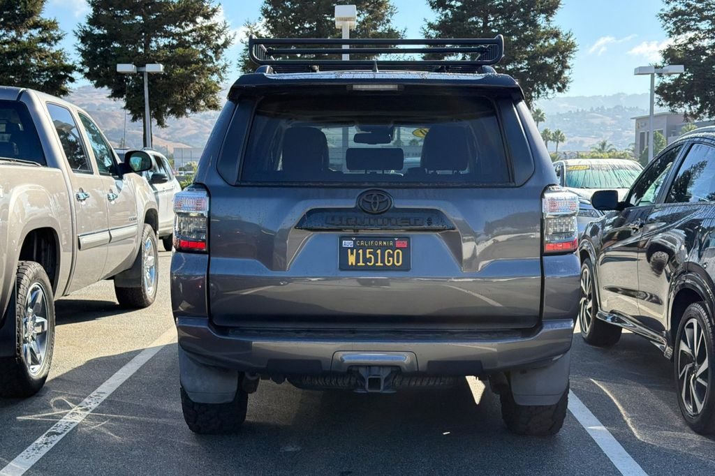 Used 2020 Magnetic Gray Metallic Toyota Venture image 6