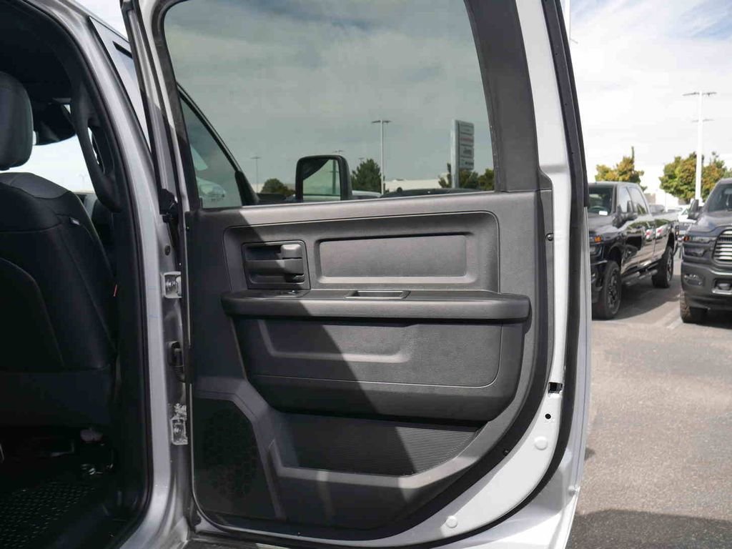2026 RAM 3500 Tradesman - Photo 24