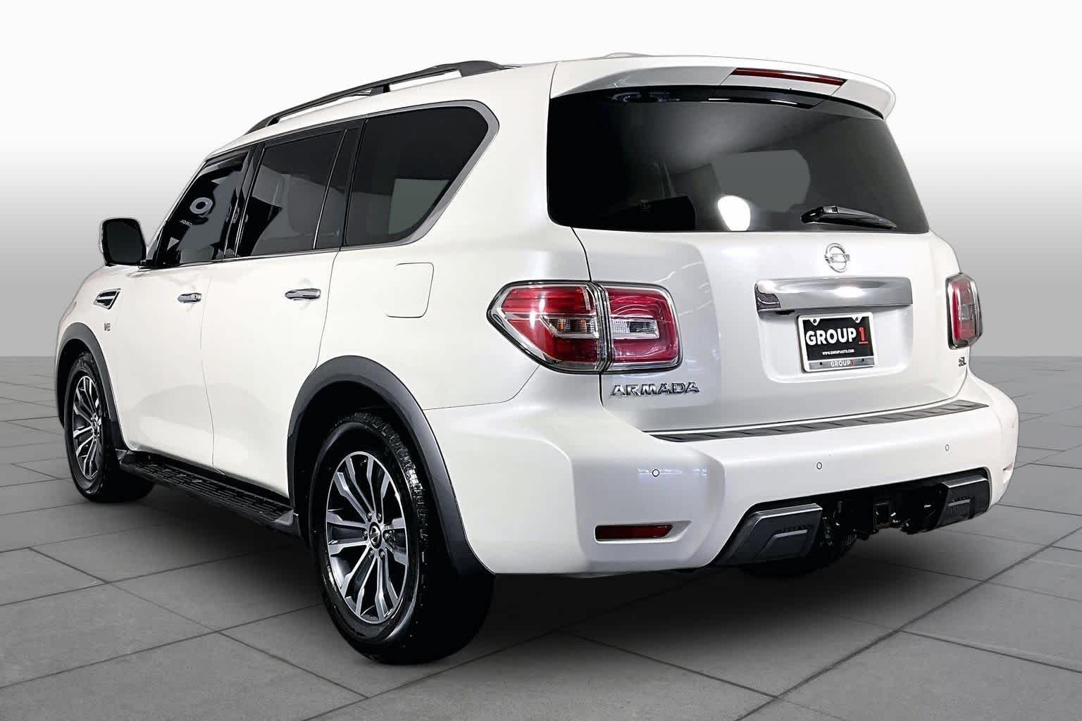 Used 2019 Pearl White Tricoat Nissan SL image 12
