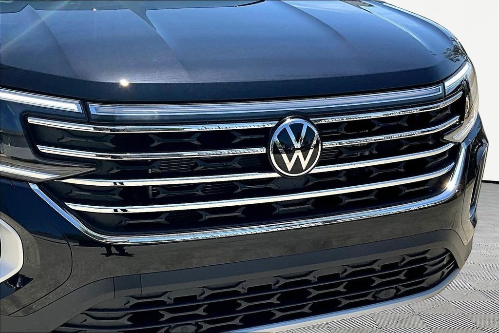 New 2026 Black Volkswagen 2.0T SE image 30