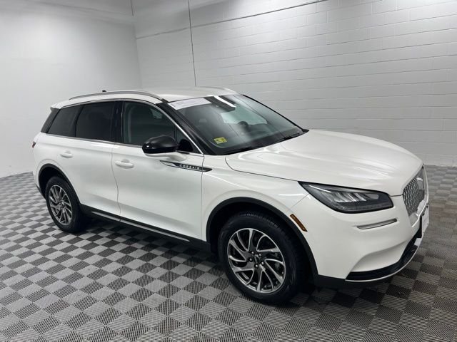 Used 2022 White Lincoln Standard image 4